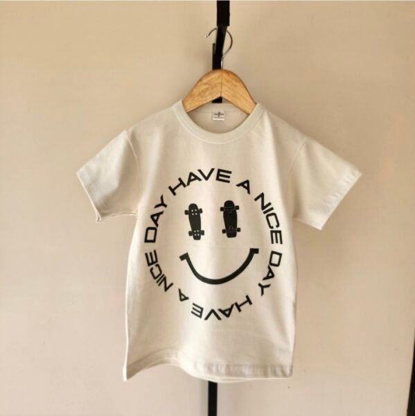 Remera MC varon Nice day